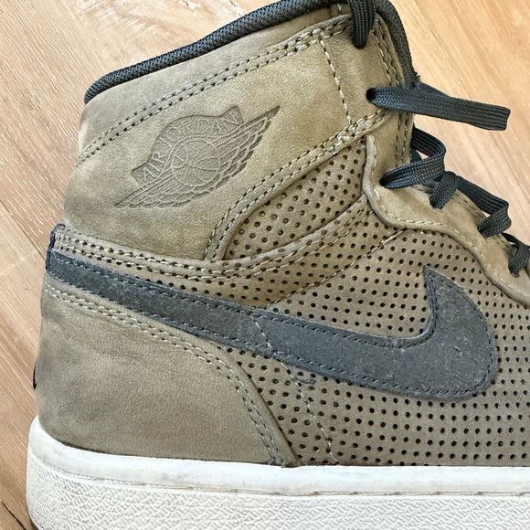 Jordan 1 Retro High Urban Haze Sz 8 Mens No Box Nike Og Streetwear Staple Bulls